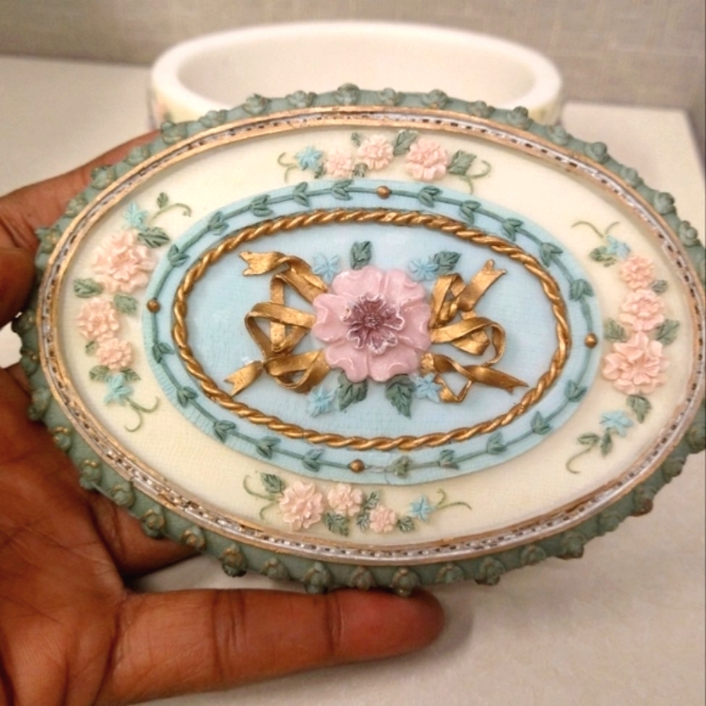 🌺 Floral trinket box